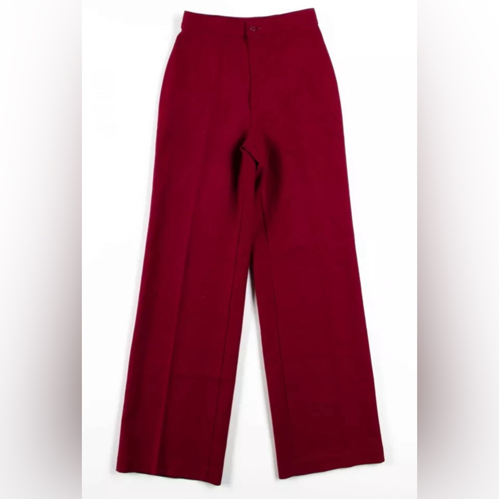 Vintage Levi’s pants burgundy